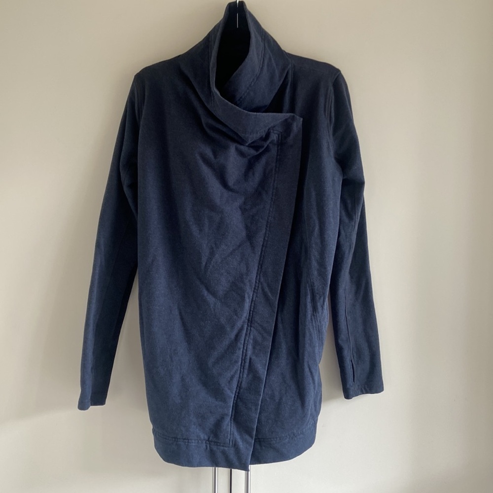 Lululemon Restore Wrap